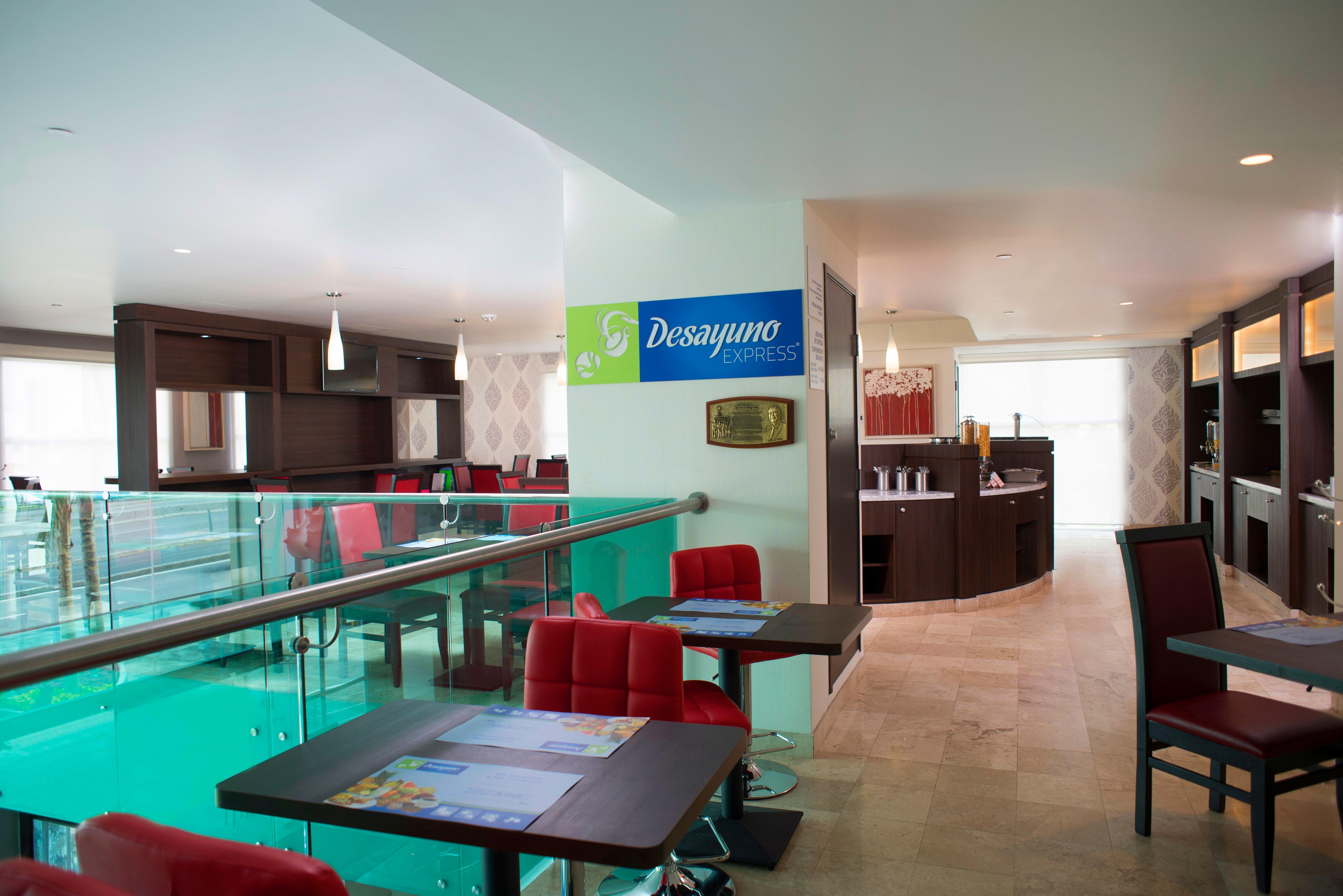 Holiday Inn Express & Suites Queretaro By Ihg Exterior foto